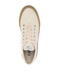 hellbeige Segeltuch niedrige Sneakers von Stepney Workers Club