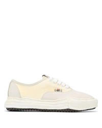 hellbeige Segeltuch niedrige Sneakers von Maison Mihara Yasuhiro