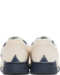 hellbeige Segeltuch niedrige Sneakers von Reebok Classics