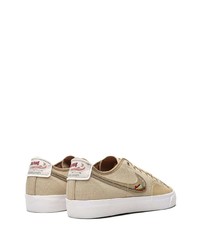 hellbeige Segeltuch niedrige Sneakers von Nike