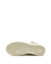 hellbeige Segeltuch niedrige Sneakers von Nike