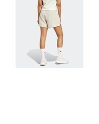 hellbeige Shorts von adidas Sportswear