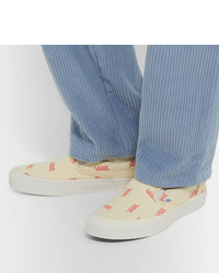 hellbeige Slip-On Sneakers aus Segeltuch von Vans