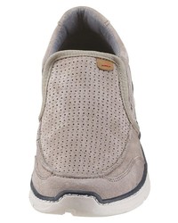 hellbeige Slip-On Sneakers aus Wildleder von Mustang Shoes