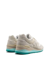 hellbeige Sportschuhe von New Balance