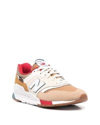 hellbeige Sportschuhe von New Balance