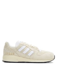 hellbeige Sportschuhe von adidas