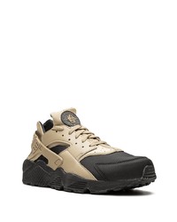 hellbeige Sportschuhe von Nike