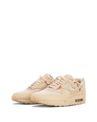 hellbeige Sportschuhe von Nike