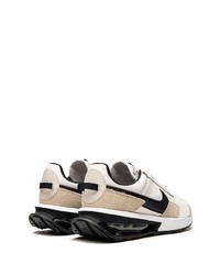 hellbeige Sportschuhe von Nike