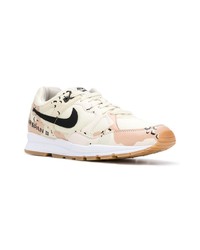 hellbeige Sportschuhe von Nike