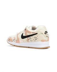 hellbeige Sportschuhe von Nike