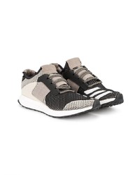 hellbeige Sportschuhe von adidas