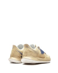 hellbeige Sportschuhe von Nike