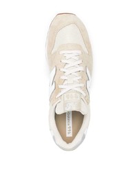 hellbeige Sportschuhe von New Balance