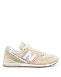 hellbeige Sportschuhe von New Balance