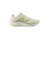 hellbeige Sportschuhe von New Balance