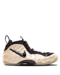 hellbeige Sportschuhe von Nike