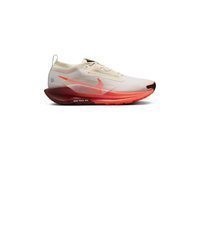 hellbeige Sportschuhe von Nike