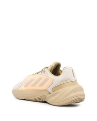 hellbeige Sportschuhe von adidas