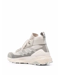 hellbeige Sportschuhe von adidas