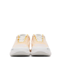 hellbeige Sportschuhe von Athletics Footwear