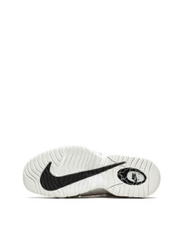 hellbeige Sportschuhe von Nike