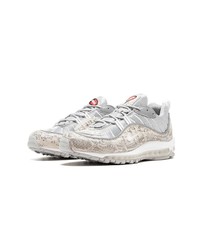 hellbeige Sportschuhe von Nike