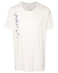 hellbeige T-Shirt mit einem Rundhalsausschnitt mit Blumenmuster von OSKLEN