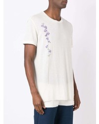 hellbeige T-Shirt mit einem Rundhalsausschnitt mit Blumenmuster von OSKLEN