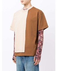 hellbeige T-Shirt mit einem Rundhalsausschnitt mit Flicken von Jacquemus