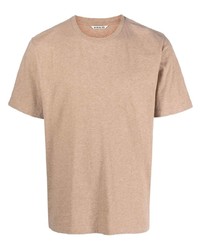 hellbeige T-Shirt mit einem Rundhalsausschnitt von Auralee