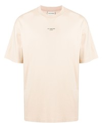 hellbeige T-Shirt mit einem Rundhalsausschnitt von Drôle De Monsieur