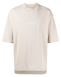 hellbeige T-Shirt mit einem Rundhalsausschnitt von Izzue