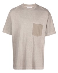 hellbeige T-Shirt mit einem Rundhalsausschnitt von John Elliott