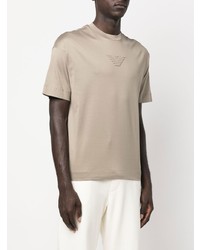 hellbeige T-Shirt mit einem Rundhalsausschnitt von Emporio Armani