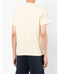 hellbeige T-Shirt mit einem Rundhalsausschnitt von Lacoste