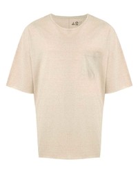 hellbeige T-Shirt mit einem Rundhalsausschnitt von OSKLEN