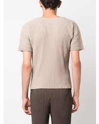 hellbeige T-Shirt mit einem Rundhalsausschnitt von Homme Plissé Issey Miyake