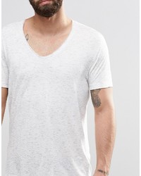 hellbeige T-Shirt mit einem V-Ausschnitt von Asos