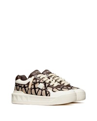 hellbeige verzierte Segeltuch niedrige Sneakers von Valentino Garavani