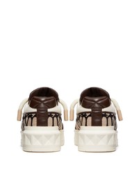 hellbeige verzierte Segeltuch niedrige Sneakers von Valentino Garavani