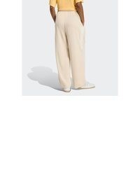 hellbeige weite Hose von adidas Sportswear