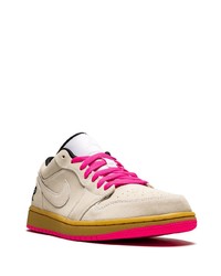 hellbeige Wildleder niedrige Sneakers von Jordan