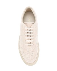 hellbeige Wildleder niedrige Sneakers von Common Projects