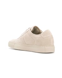 hellbeige Wildleder niedrige Sneakers von Common Projects