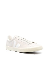 hellbeige Wildleder niedrige Sneakers von Veja