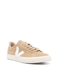 hellbeige Wildleder niedrige Sneakers von Veja