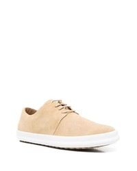 hellbeige Wildleder niedrige Sneakers von Camper