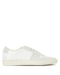 hellbeige Wildleder niedrige Sneakers von Common Projects